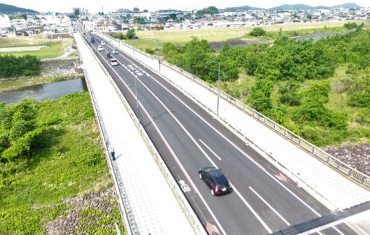 錦桜橋橋面舗装工事